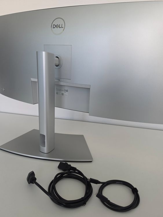 Dell UltraSharp 38