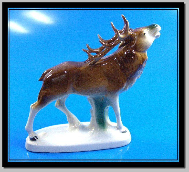 Statuette: grosser röhrender Hirsch Gräfenthal GDR Germany – Difettoso da Langenthal venduto da hamster-raeumung 1