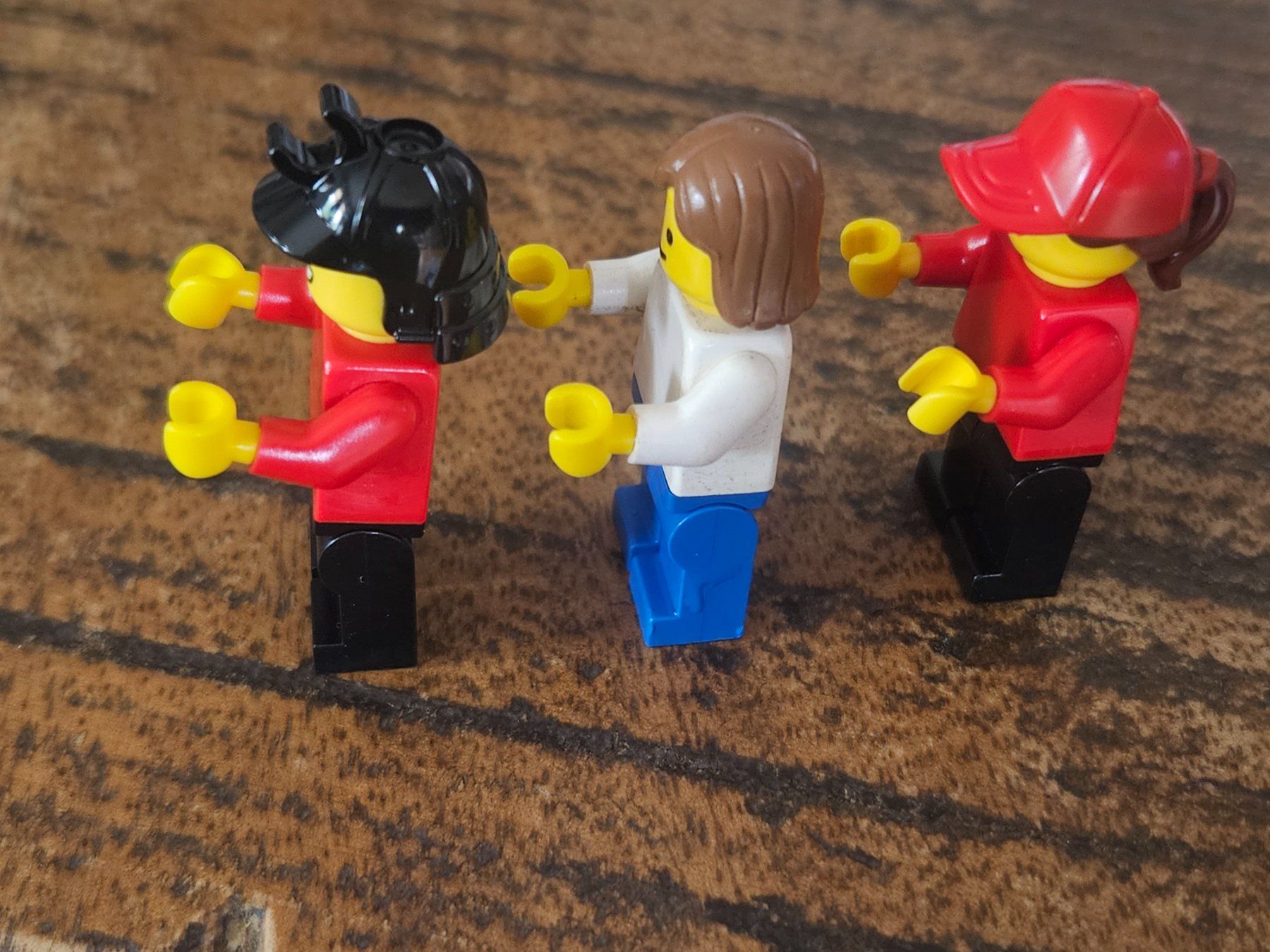 Lego Kit di costruzioni: lego lot de 3 figurines – Usato da Confignon venduto da Ecrofigs 2