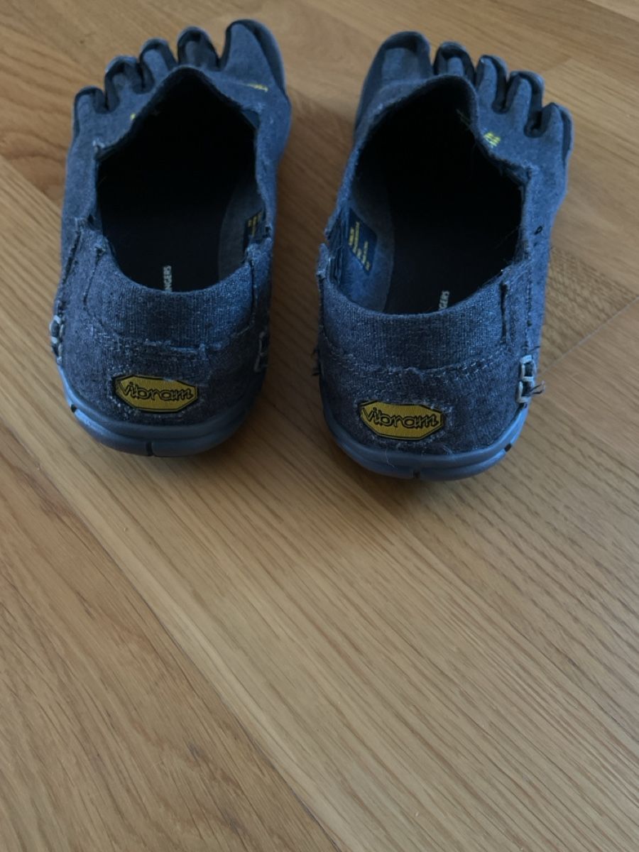 Vibram Scarpe da donna: Vibram FiveFingers Schuhe Grösse EU 38  – Nuovo (secondo la descrizione) da Muri b. Bern venduto da Mevan 1