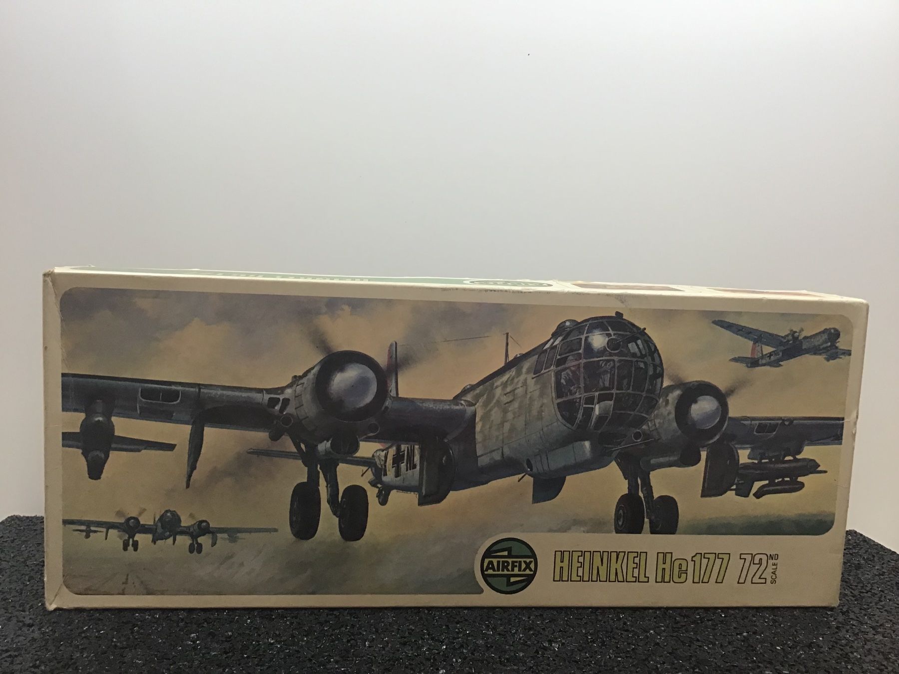 Airfix Kit di modellismo & Modellini statici: AIRFIX HEINKEL HE 177 1/72 – Usato da Männedorf venduto da Modell-Spezialisten 1