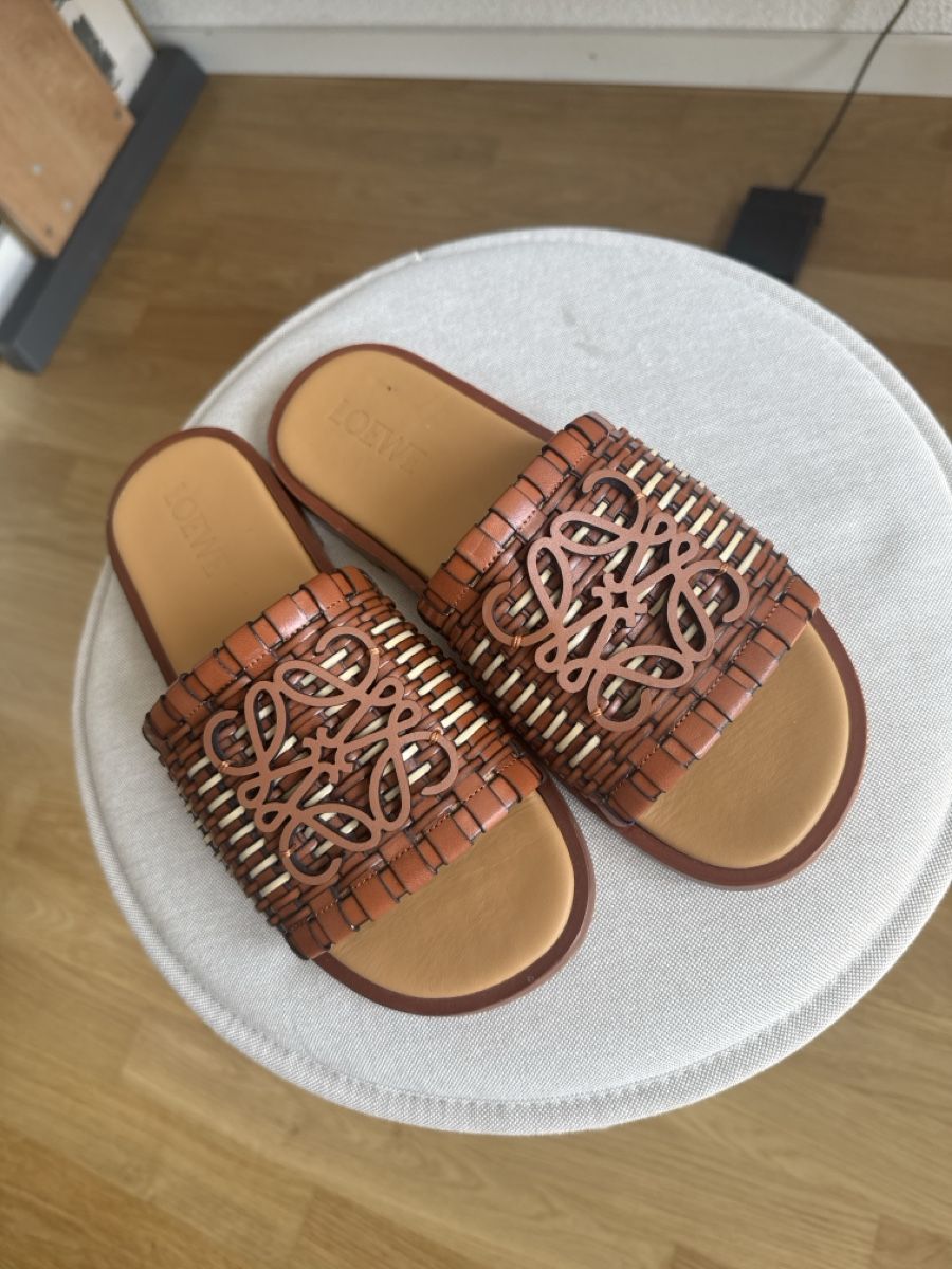 Loewe Scarpe da donna: LOEWE Woven Slides Sandals Size 38  – Usato da Fribourg venduto da ksu_65bh