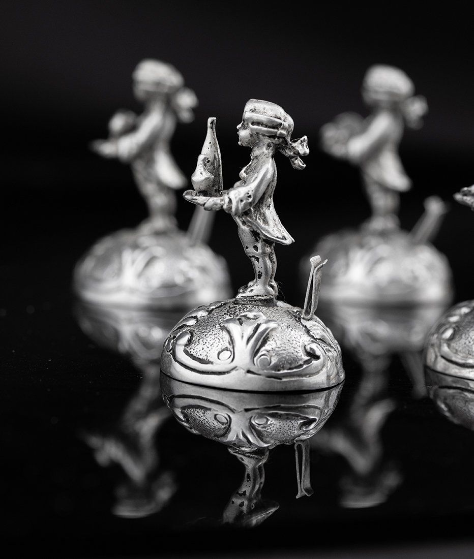 Statuette: Set mit 6 Vintage-Platzhaltern aus 925er Silber – Usato da Lugano venduto da Historianlugano 4