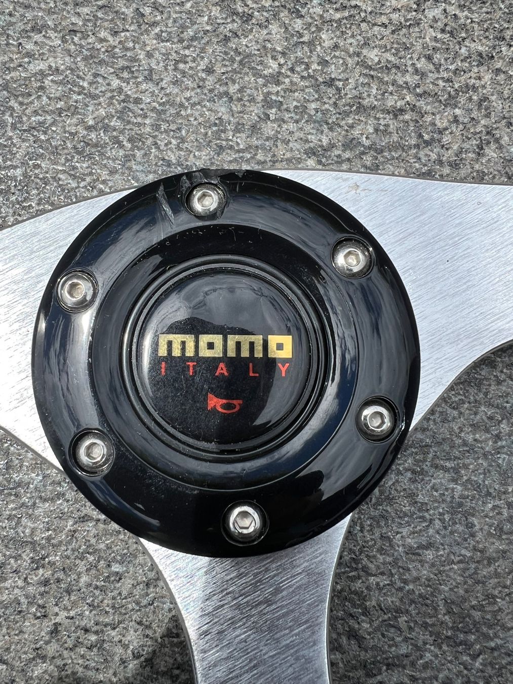 Tutti pezzi di ricambio auto: Lenkrad / Momo – Usato da aarwangen venduto da Butzi99 1