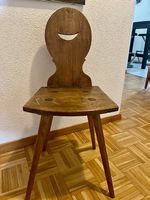 Antike Stabelle  runde Rückenlehne