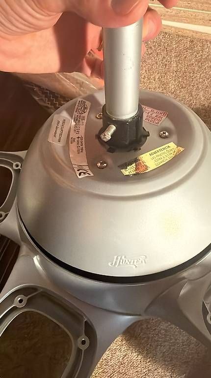 Ventilatori: Hunter Deckenventilator mit Beleuchtung  122 cm / 5 Flügel – Usato da Bonstetten venduto da valereds 1