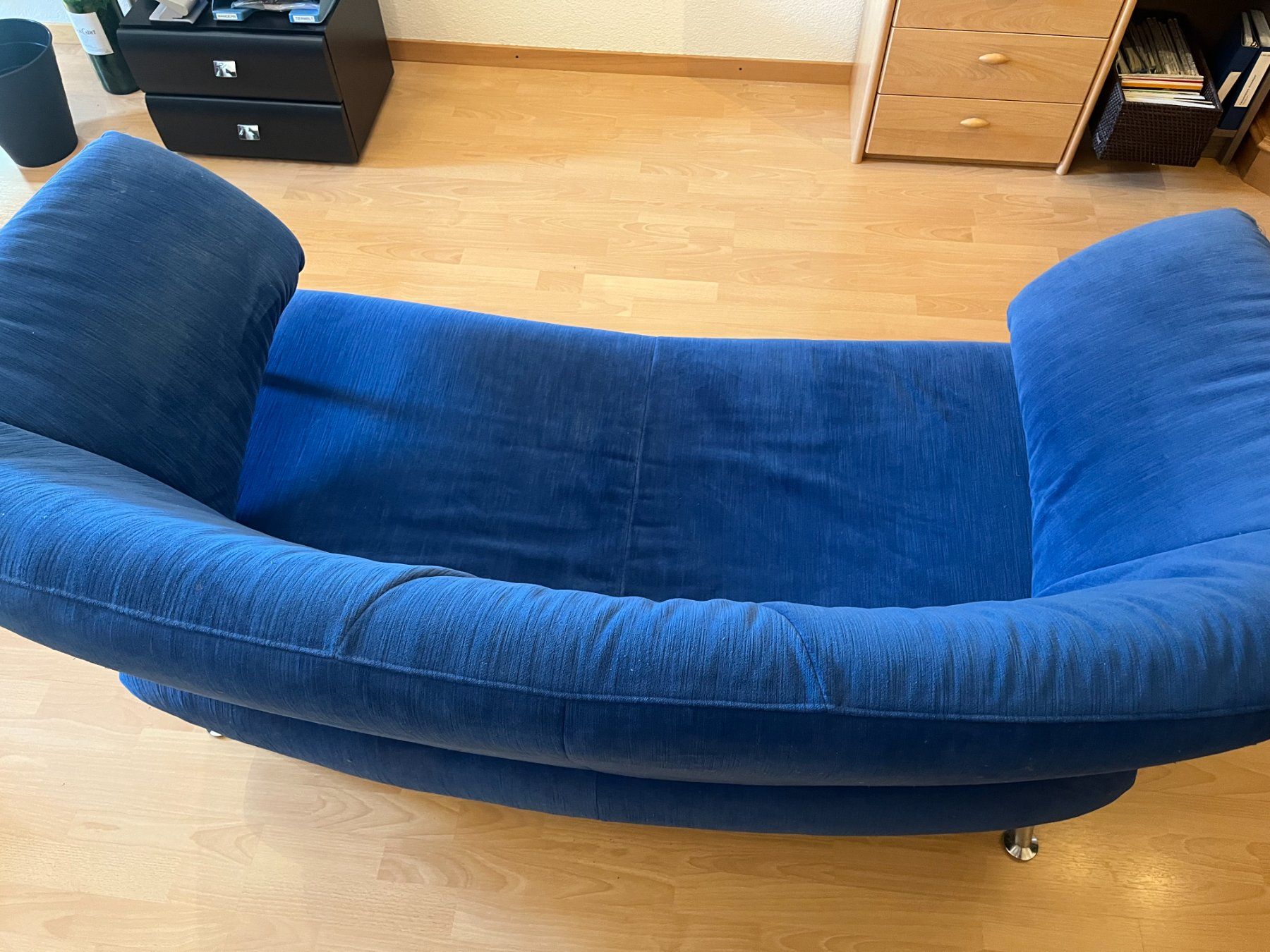 Sofas: 2er Sofa in einem schönen blau – Gebraucht aus Birrwil von Hallos8 1