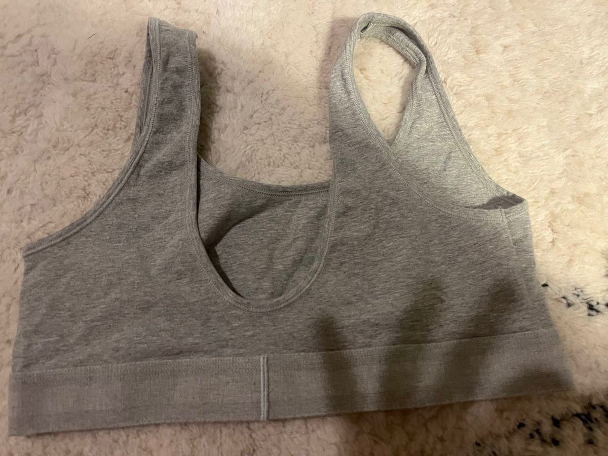 Calvin Klein Altra biancheria intima: Calvin Klein Bralette grau Grösse L Top – Usato da Kerzers venduto da del13 4