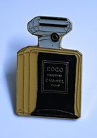 Pin Parfum Coco Chanel Paris