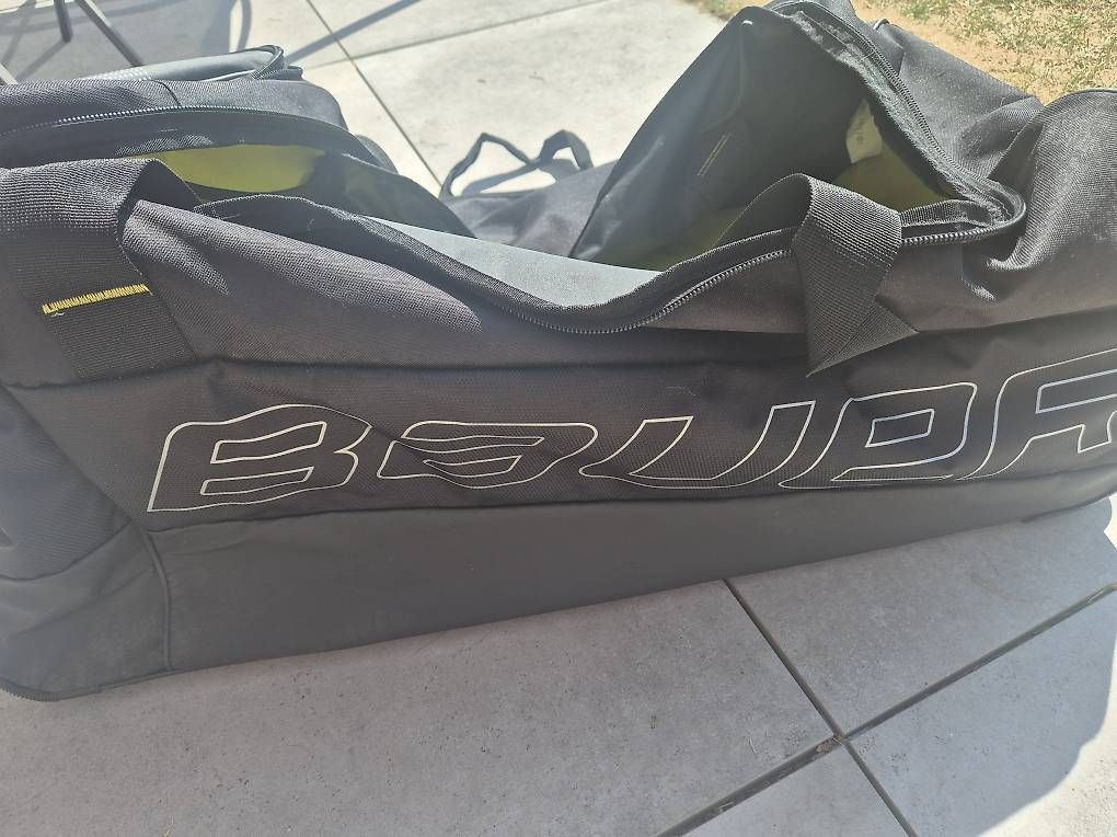 Bauer Borse: Sac de hockey ou voyage – Usato da Rueyres-St-Laurent venduto da cla_mf7f 4