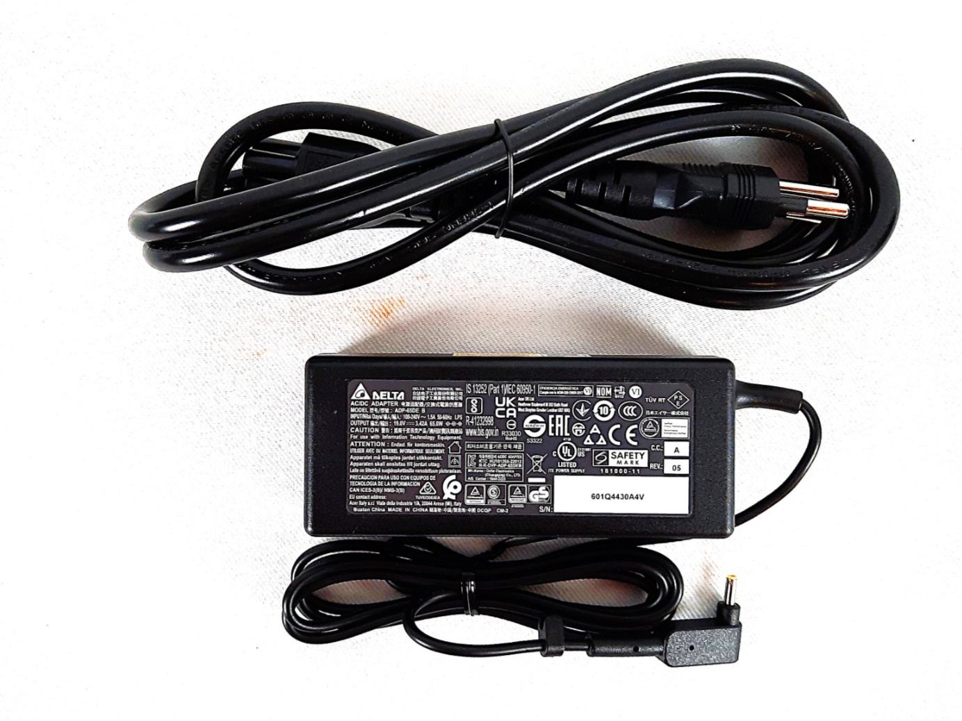 Acer Caricabatterie: ACER-AC-Adapter-65Watt – Nuovo (secondo la descrizione) da Beinwil am See venduto da Restwert_Beinwil