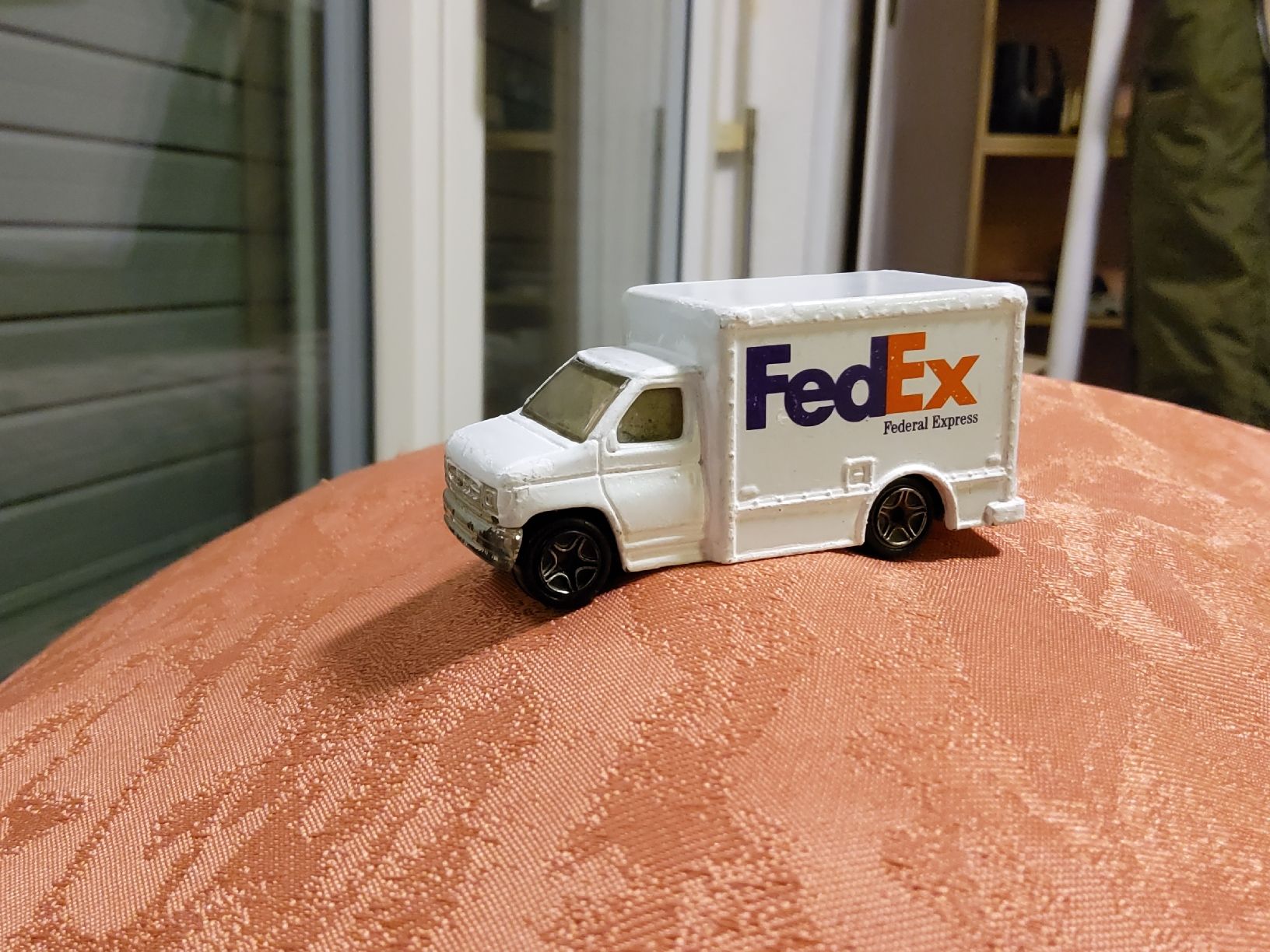 Matchbox Modellautos: Matchbox FedEx Truck 1998 Sc:1/80 – Gebraucht aus Basel von rol_rmg6