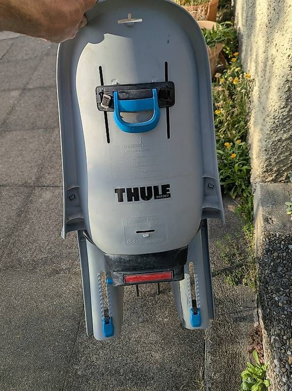 Thule Pezzi di ricambio: Thule RideAlong Kinder-Velositz  inkl. 2 Adaptern – Usato da Zürich venduto da ziesel 2