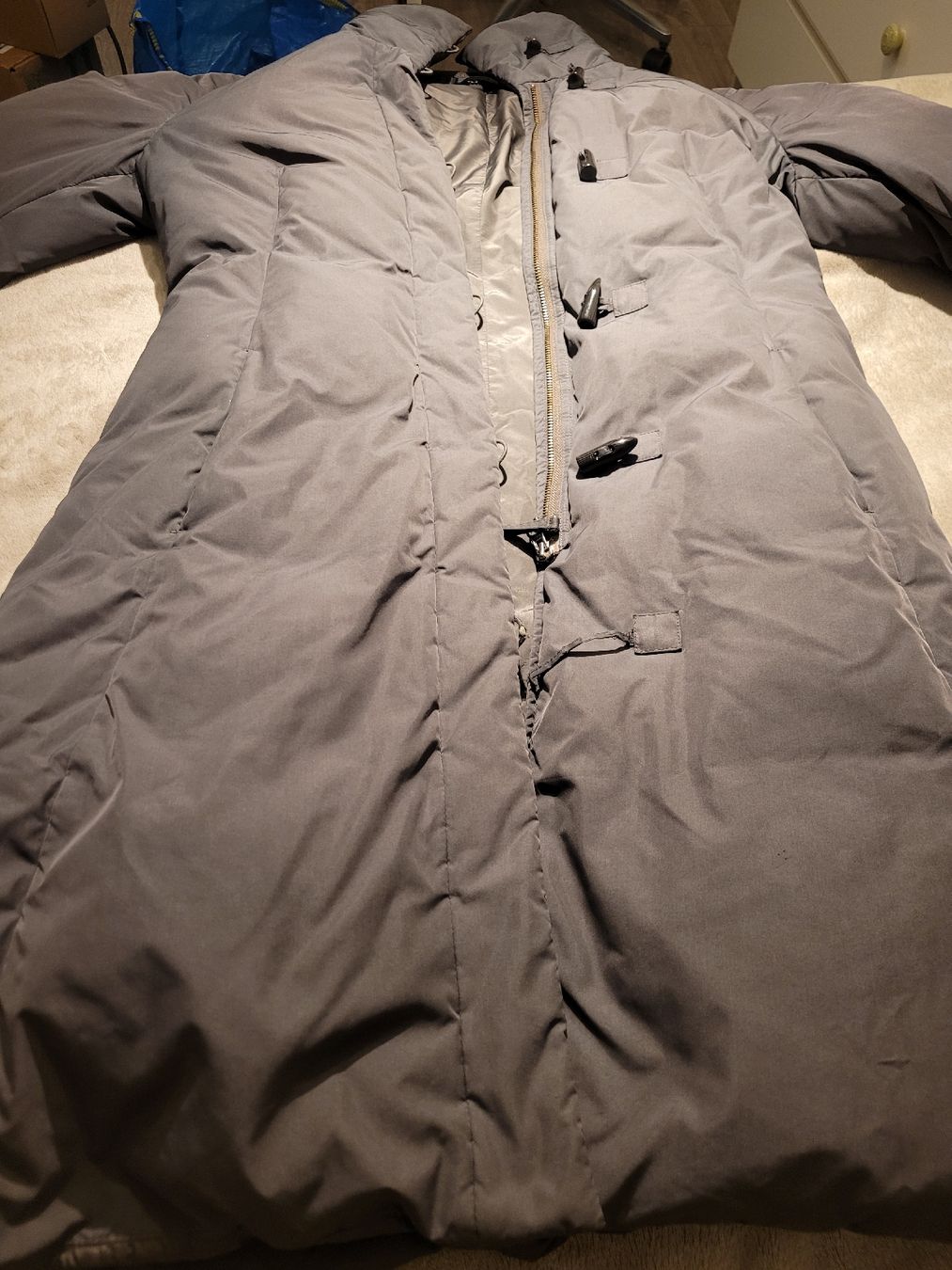 Hugo Boss Cappotti: Hugo Boss Real Down Filled Warm Winter Thick Coat – Usato da Wettingen venduto da mor_76q7