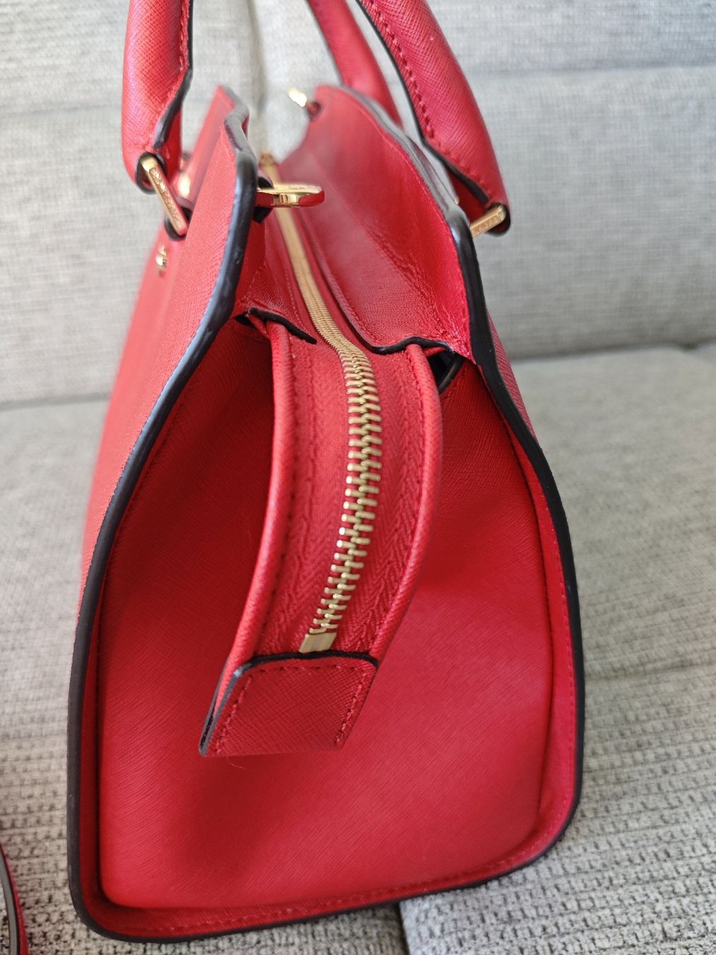Michael Kors Borse da donna: Michael Kors Shoulder Bag Red 🍒 – Usato da Zürich venduto da alu_dzr7 5