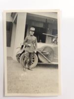 Alte Vintage Fotografie, Soldat mit Auto, Jahr 1925!