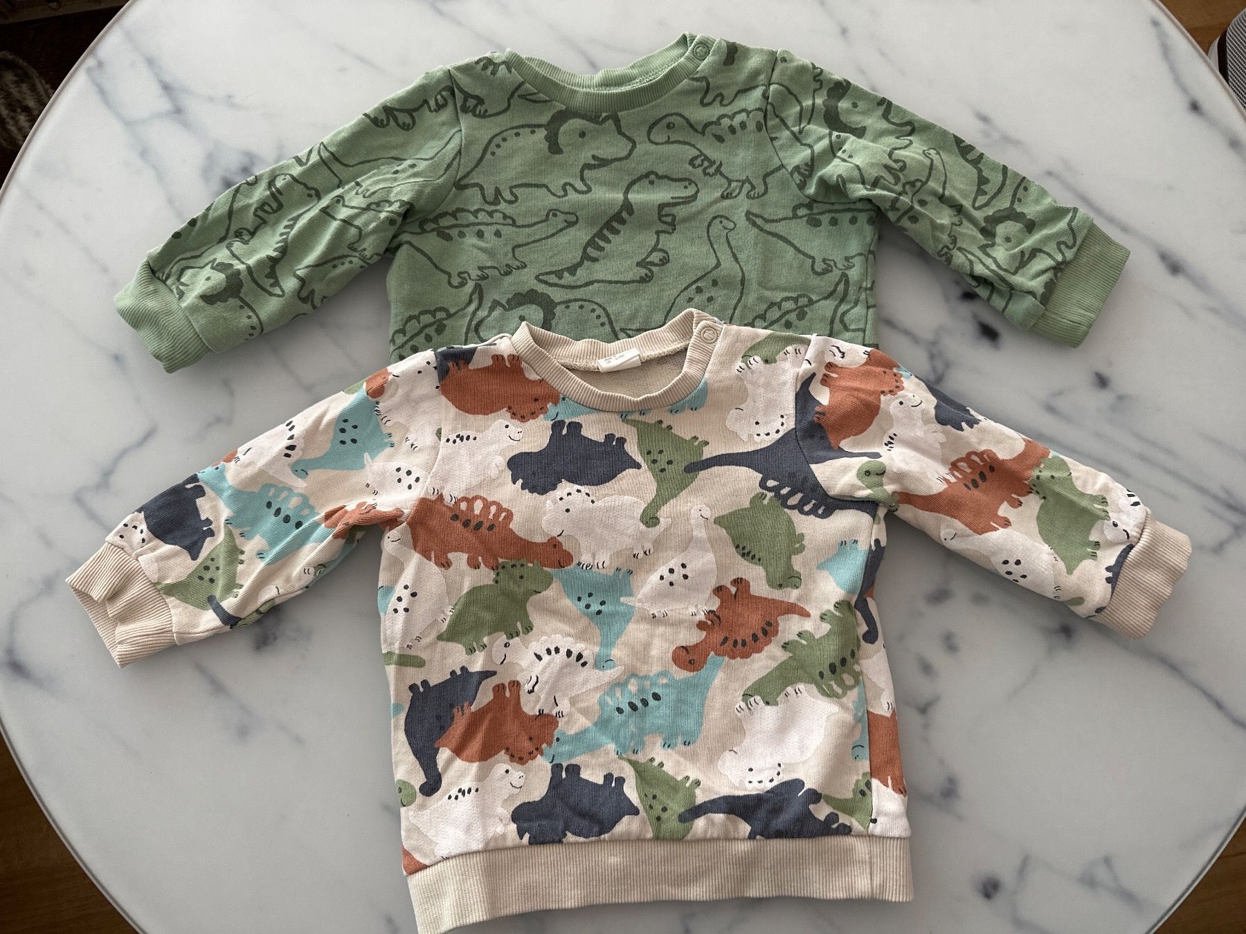 Maglioni & Felpe: Kleiderset H&M Pullover Grösse 74 – Usato da Wangen b. Olten venduto da na_wal