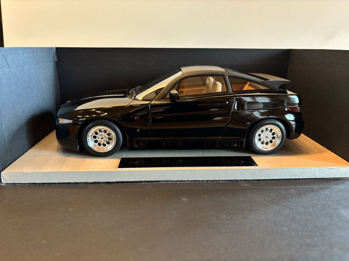 BBR Models Modellini d'auto: Alfa Romeo SZ Zagato, 1:18 – Nuovo (secondo la descrizione) da Burgistein venduto da piero.85 5