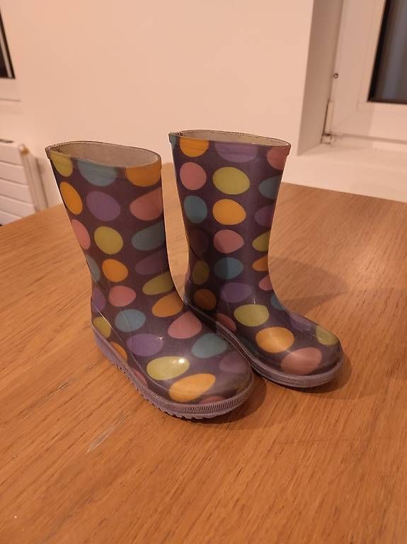Scarpe da uomo: Gummistiefel Gr. 25 – Usato da Olten venduto da sommerb01