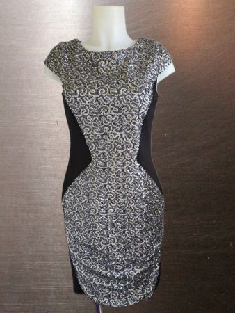 Kleid Pailletten Grösse 38 guter Zustand