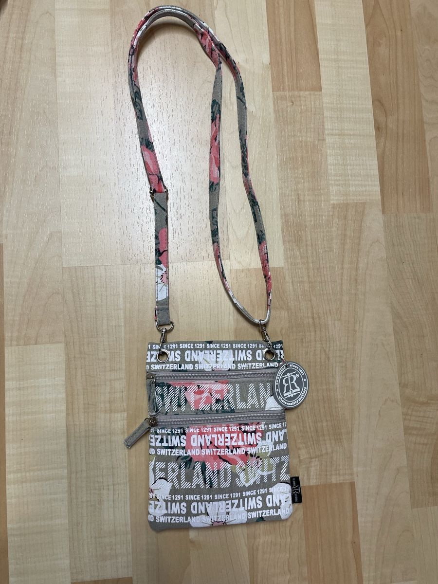 Sacs & sacs à dos: Handtasche – D'occasion à Kölliken par Michi180