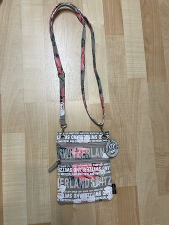 Handtasche