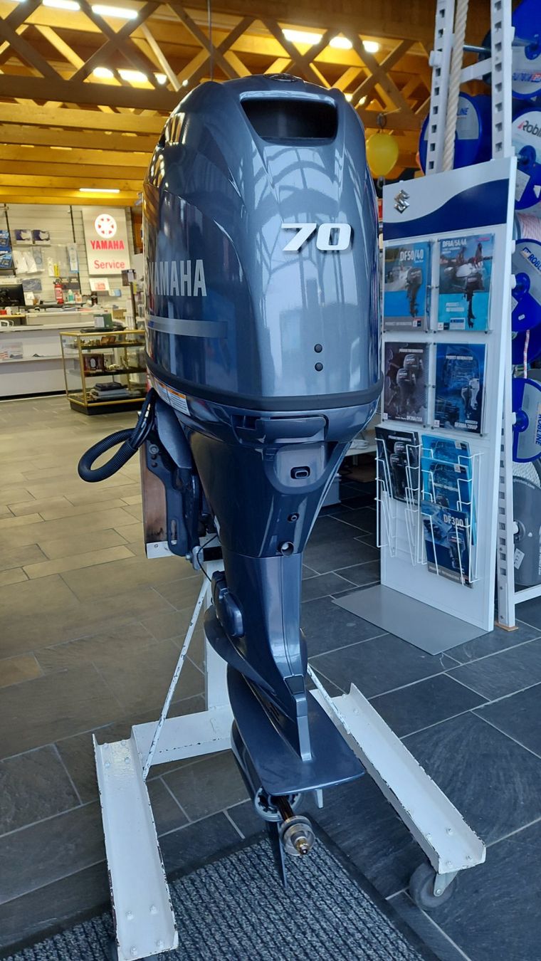 Yamaha Motori: Yamaha F70 AETL – Nuovo e nell'imballaggio originale da Arbon venduto da watersport10 2