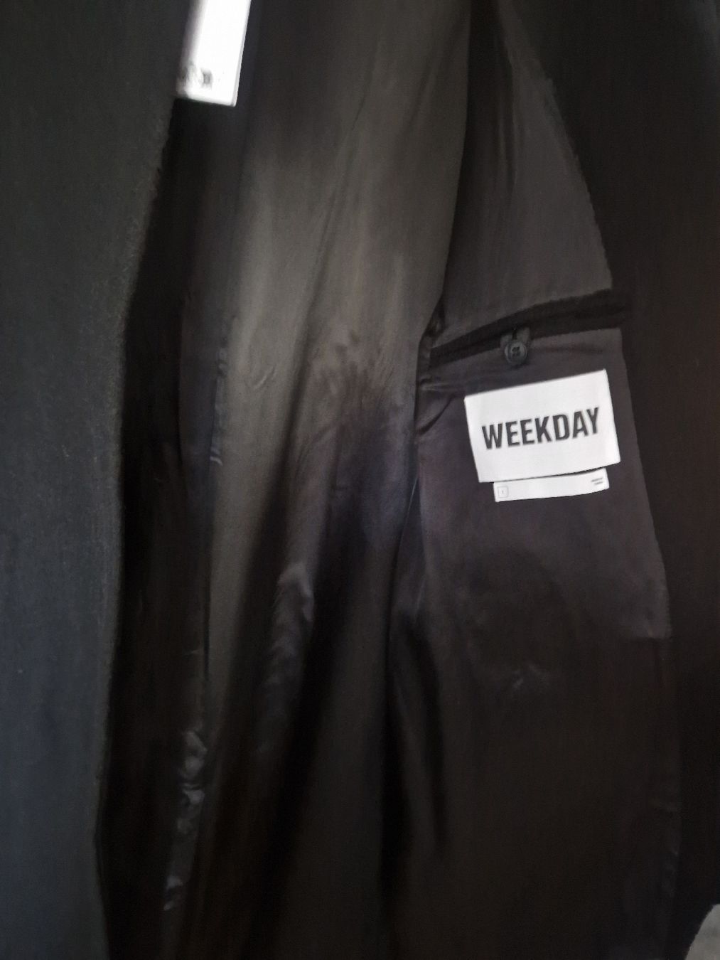 Weekday Mäntel: Manteau WEEKDAY noir, taille L, – Neu und originalverpackt aus Petit Lancy von toofly4u6 4