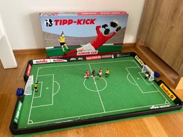 Tipp-Kick Junior Cup - Das Original Fussballspiel + 2 Puppen