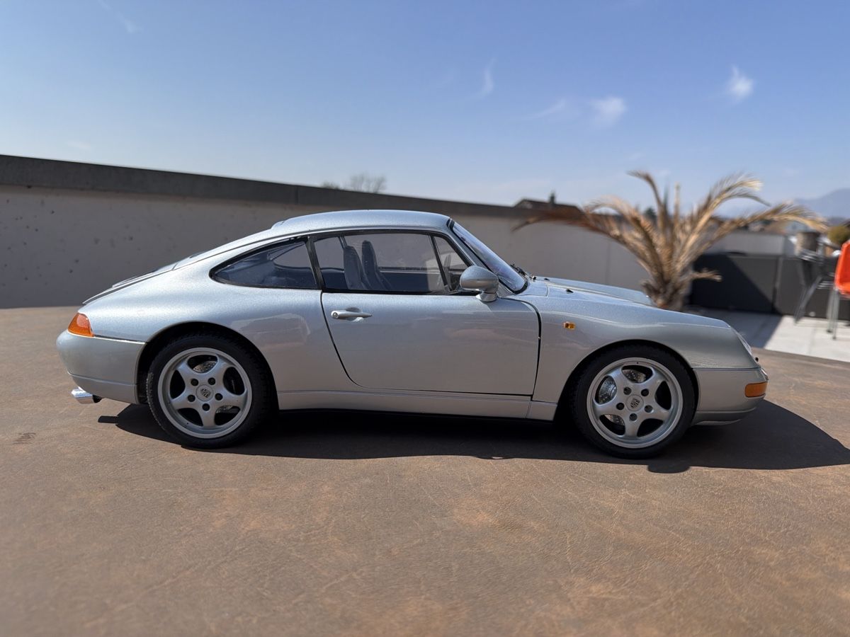 Pocher Modellini d'auto: Porsche 993 Carrera silber - Pocher - 1/8 – Usato da Wolfwil venduto da Rolex1 6