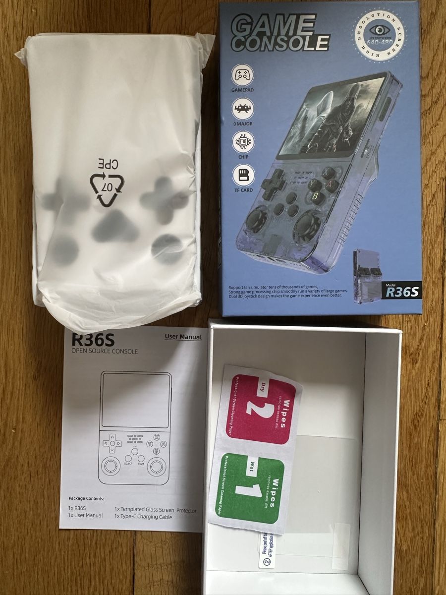 Console: Retro Game console R36S – Nuovo (secondo la descrizione) da Genève venduto da Sun_An 2