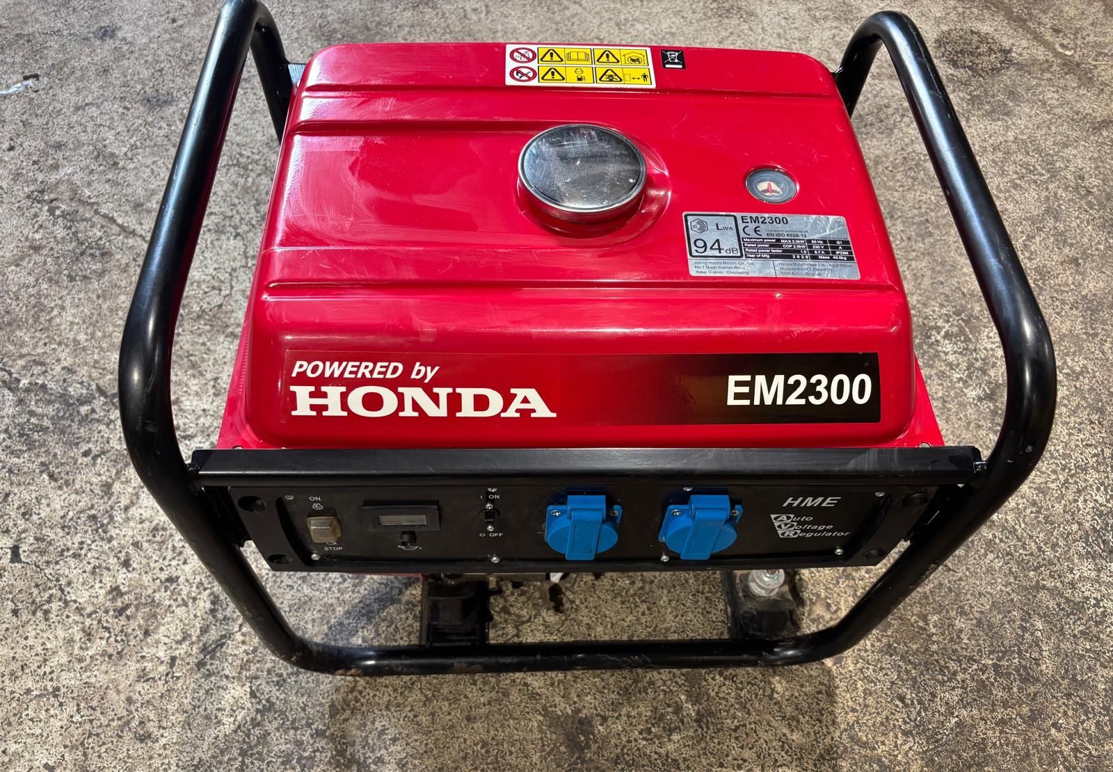 Honda Generatori di corrente: Stromgenerator Honda Professional – Usato da Grono venduto da laz_nx8q 1