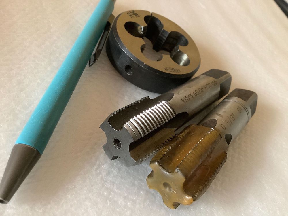 Reishauer Tous les outils: G/ R 5/8“ Gewindebohrer und Schneideisen für BSP Rohrgewinde – Neuf (Voir description) à Widnau par frohsinn7 1