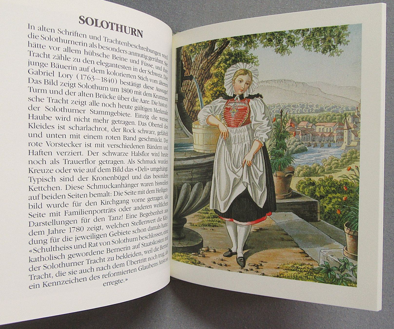 Livres: Historische Schweizer Trachten - aller 26 Schweizer Kantone – D'occasion à Auenstein par Padabimbim 4