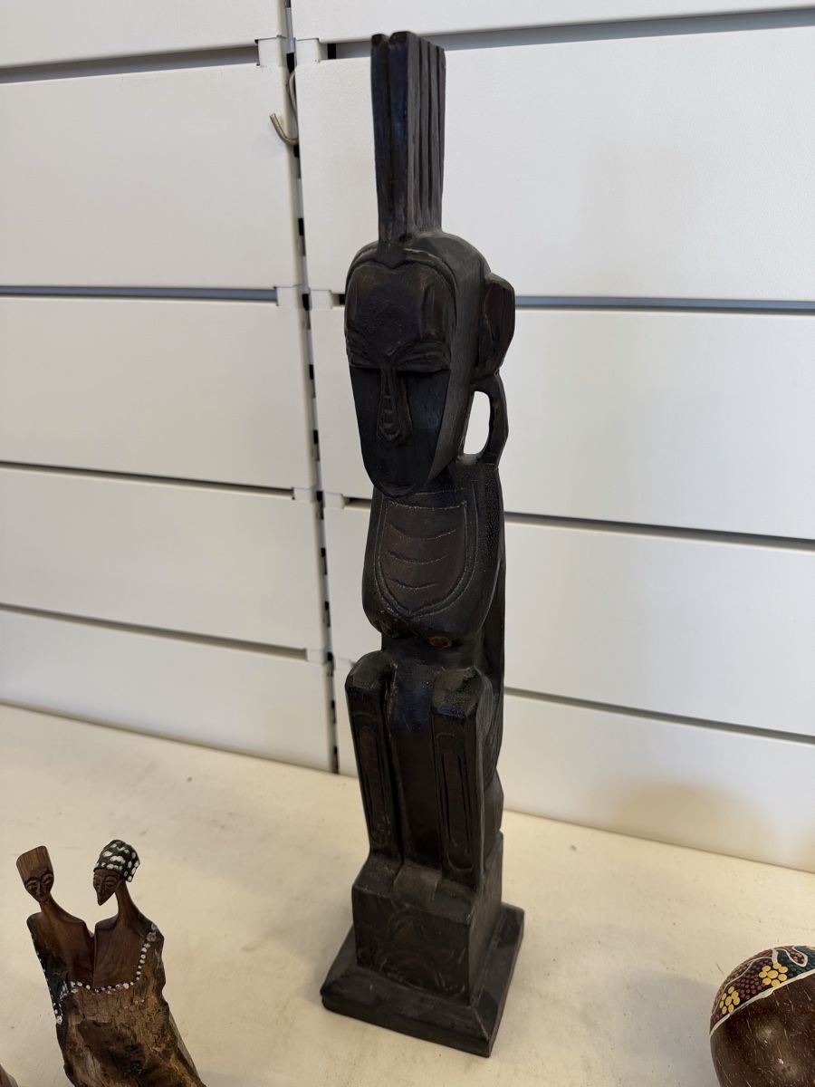 Statuette: Lot de Statues africaine et instruments à ne pas manquer  – Usato da montreux venduto da Always-Good 1