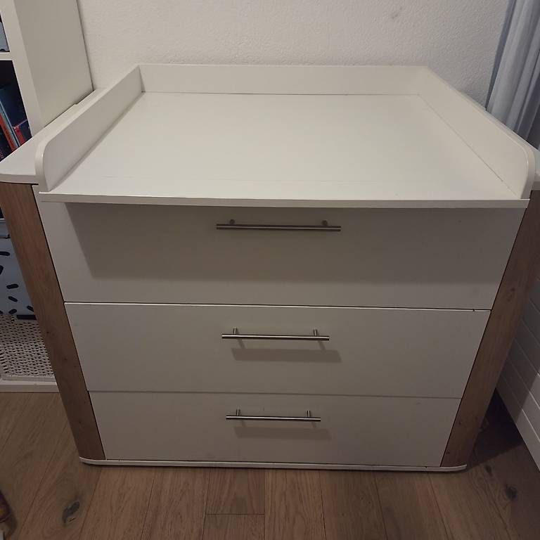 Wickeltisch & Zubehör: Babyzimmer – Gebraucht aus Sarmenstorf von bau_bml6 1
