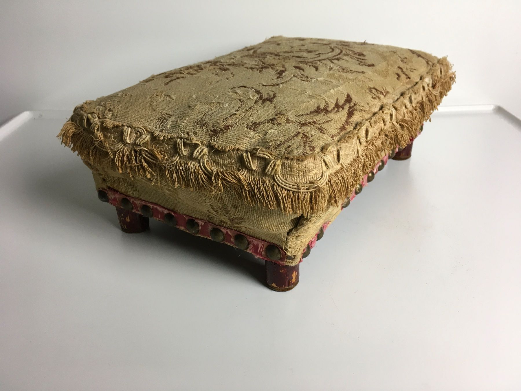Hocker: Schemel Stoff überzogen antik? – Gebraucht aus Bühler von tashina96 3