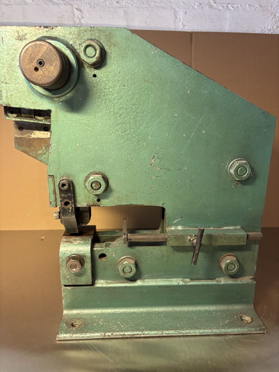 Alle Maschinen: Stanzmaschine – Gebraucht aus Schaffhausen von sim_wc2z 1