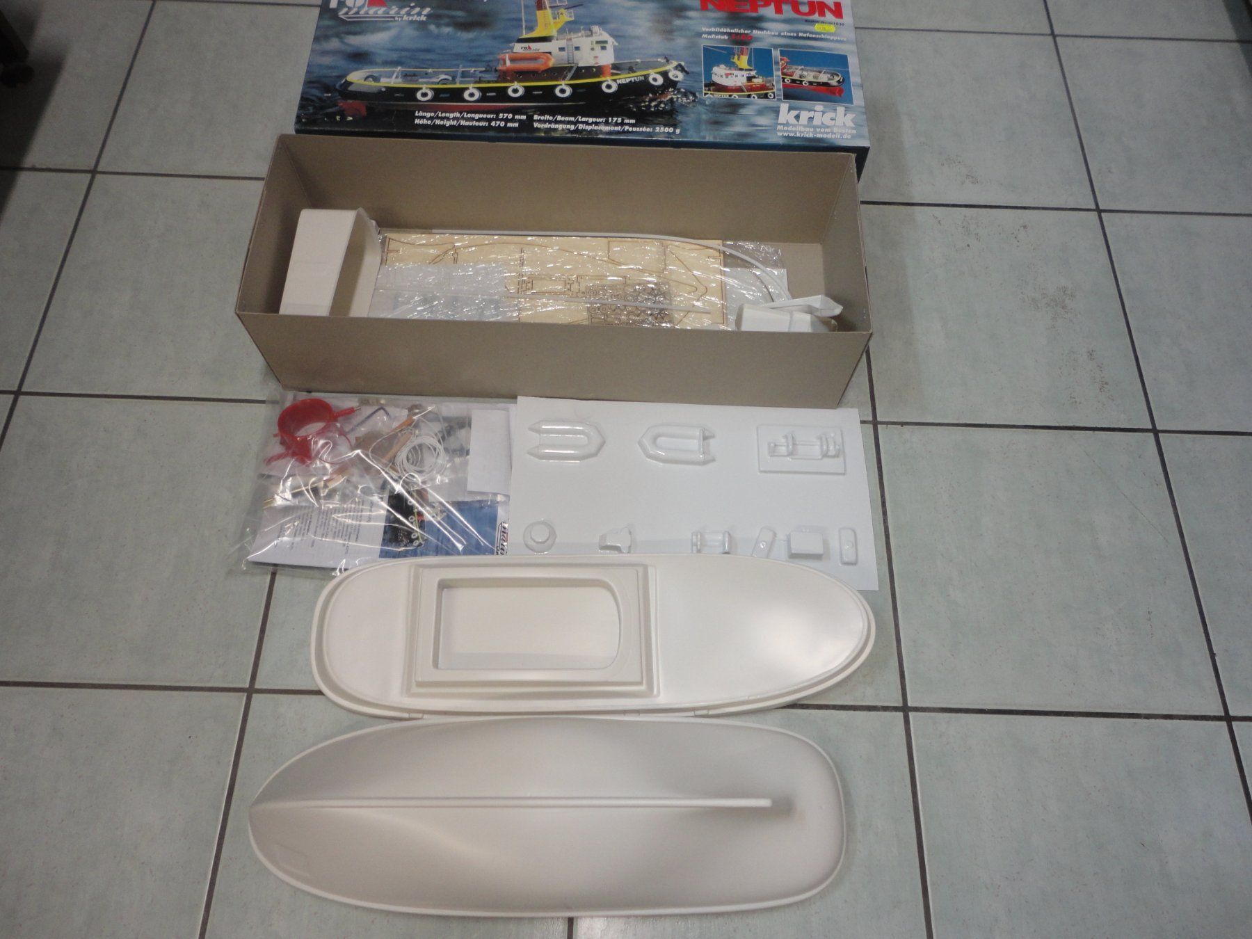 Robbe RC Modellbau: Hafenschlepper Neptun – Neu und originalverpackt aus Horgen von RcModell 3