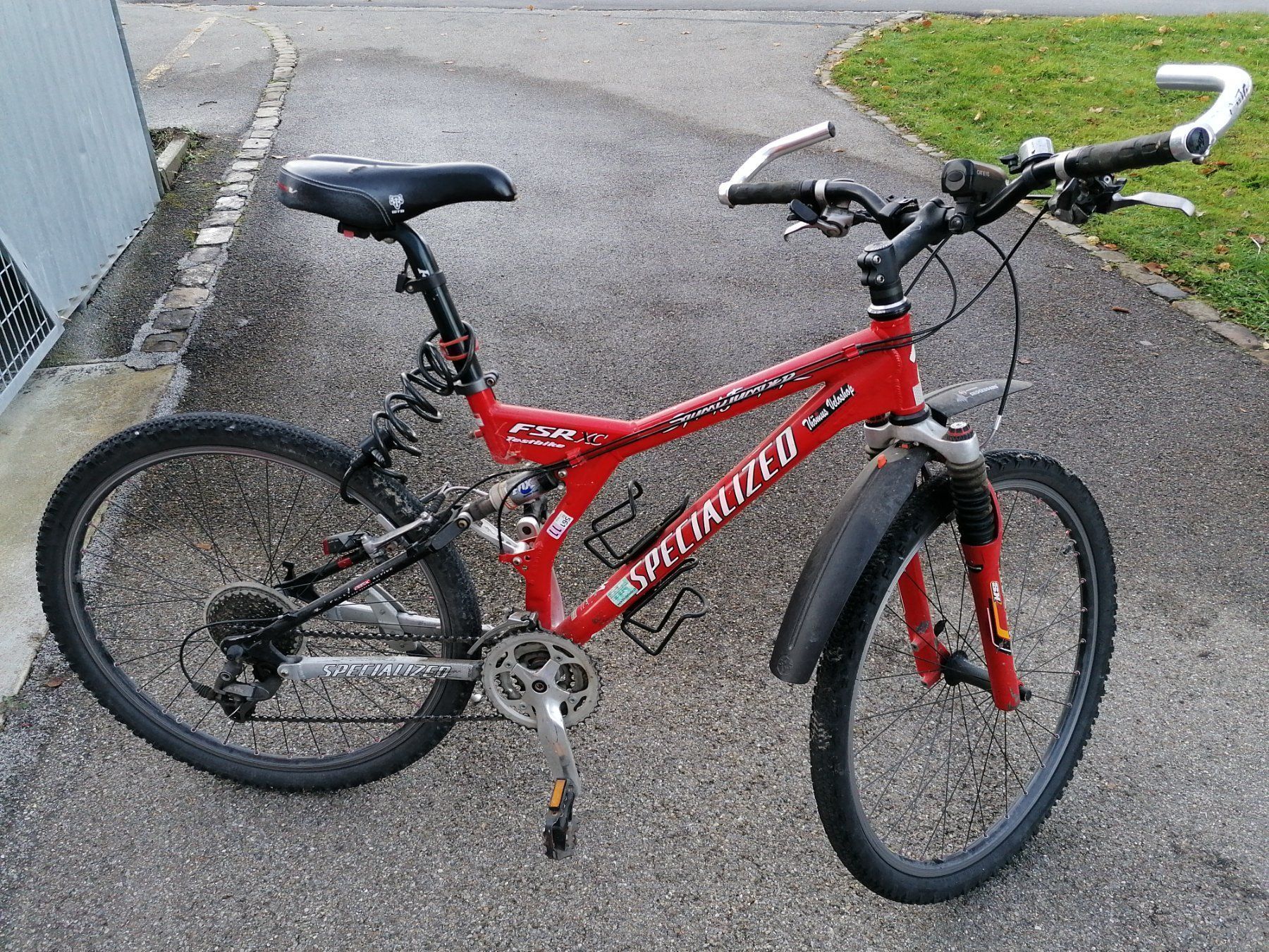 Specialized Biciclette: Mountainbike – Usato da Englisberg venduto da senta67