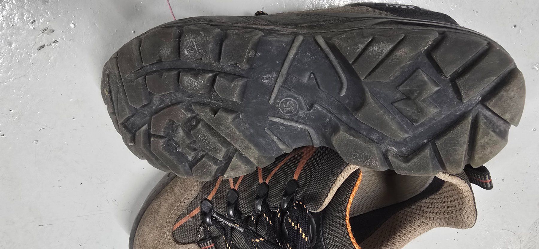 Scarpe per ragazzi: Kinder Wandernshuhe – Usato da Emmen venduto da El_pulpo 1