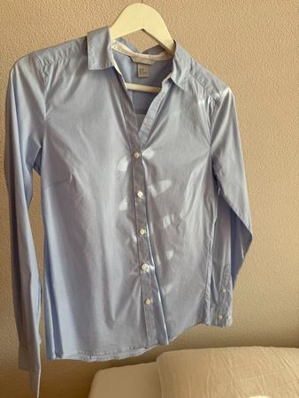 Elegantes hellblaues Hemd, Grösse M - Top Zustand!