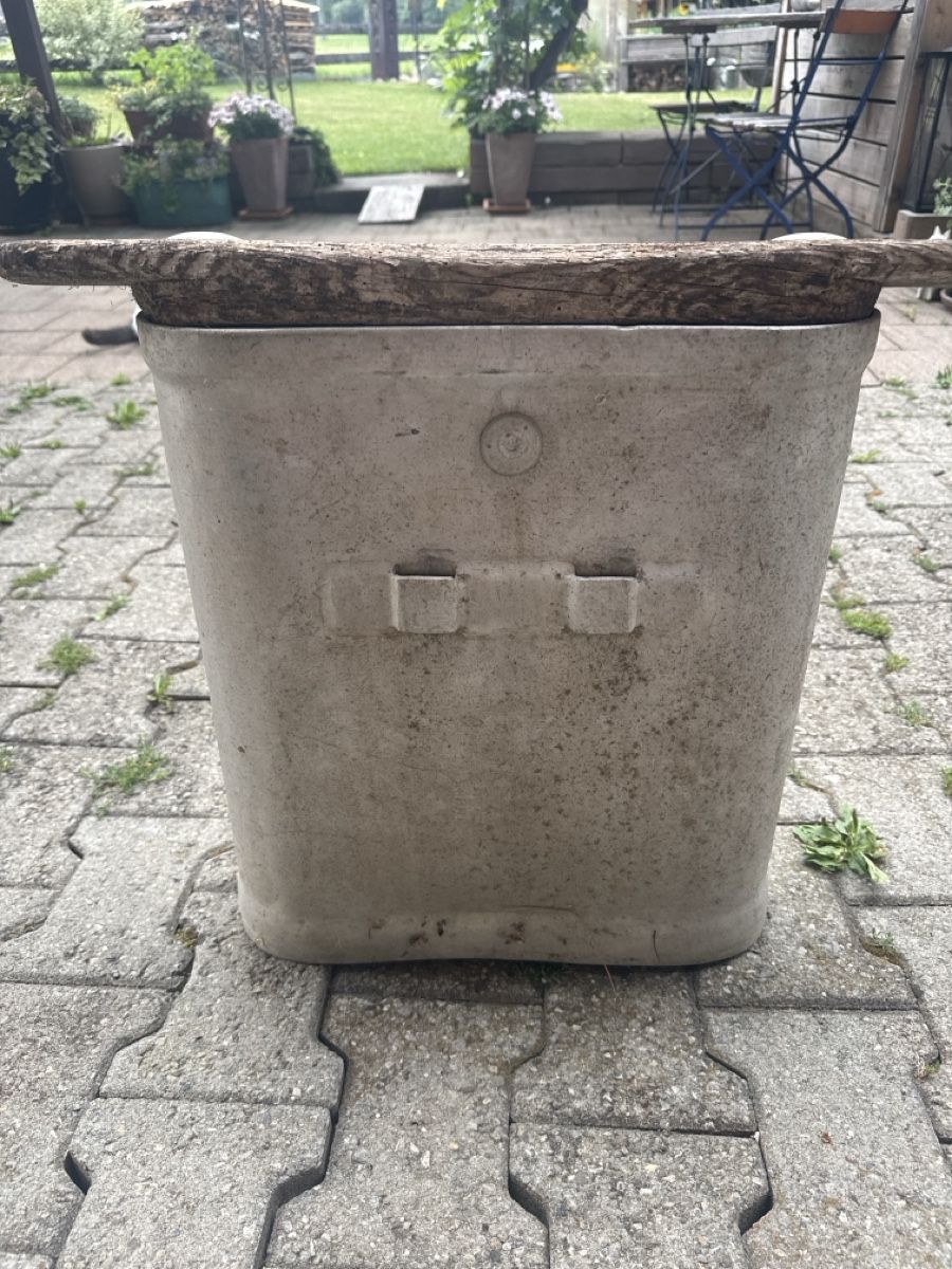 Sonstige Gartendekorationen: Milchgebse – Gebraucht aus Matten(St.Stephan) von ren_r8tw 1