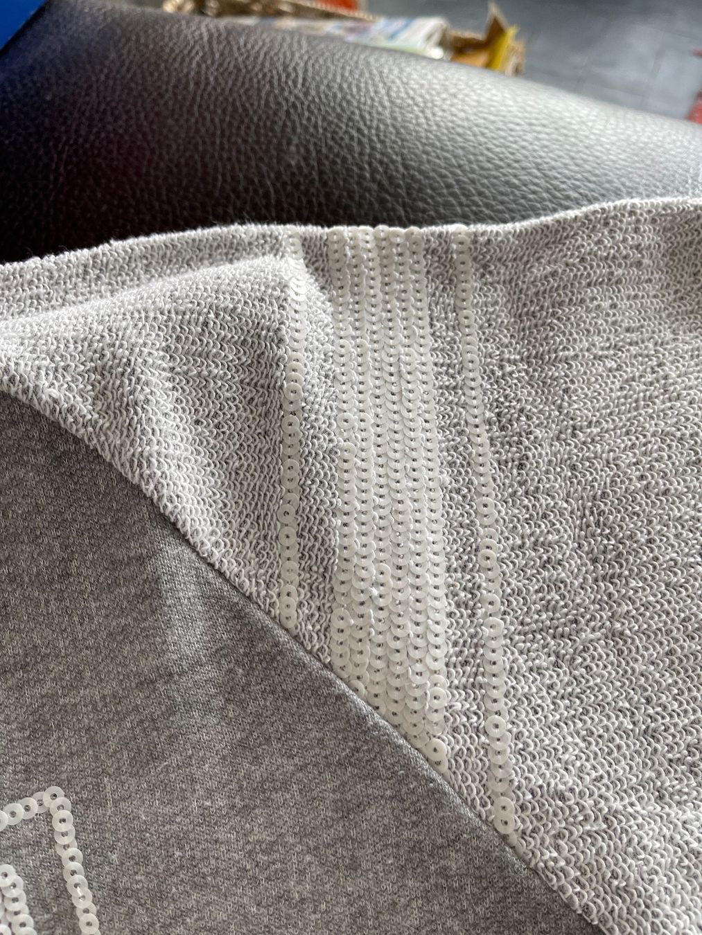 Yes Or No Top: Haut gris 91 – Usato da Lausanne venduto da ine_6c2m 2