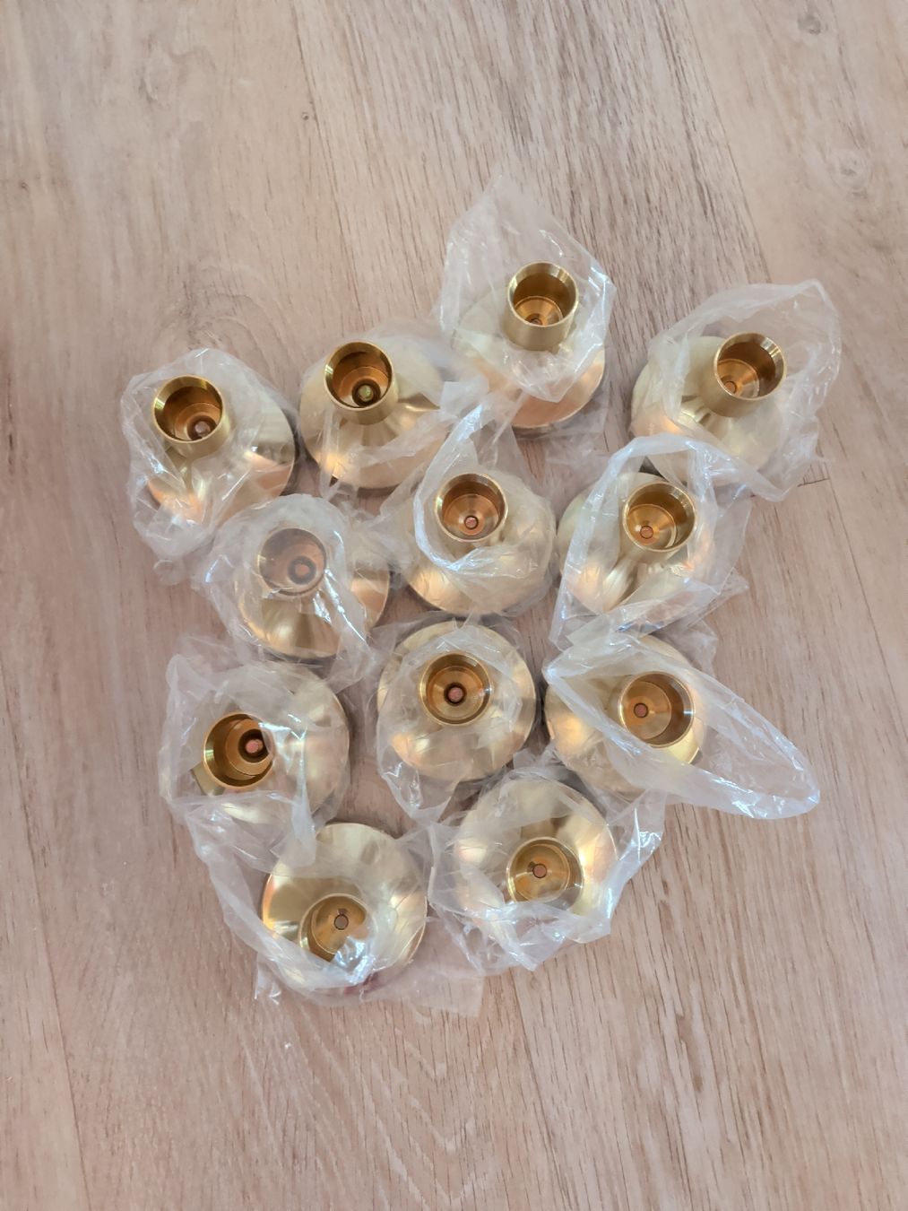 Kerzenständer: 12 goldene Kerzenständer – Neu (gemäss Beschreibung) aus Aarau von ilohe 1