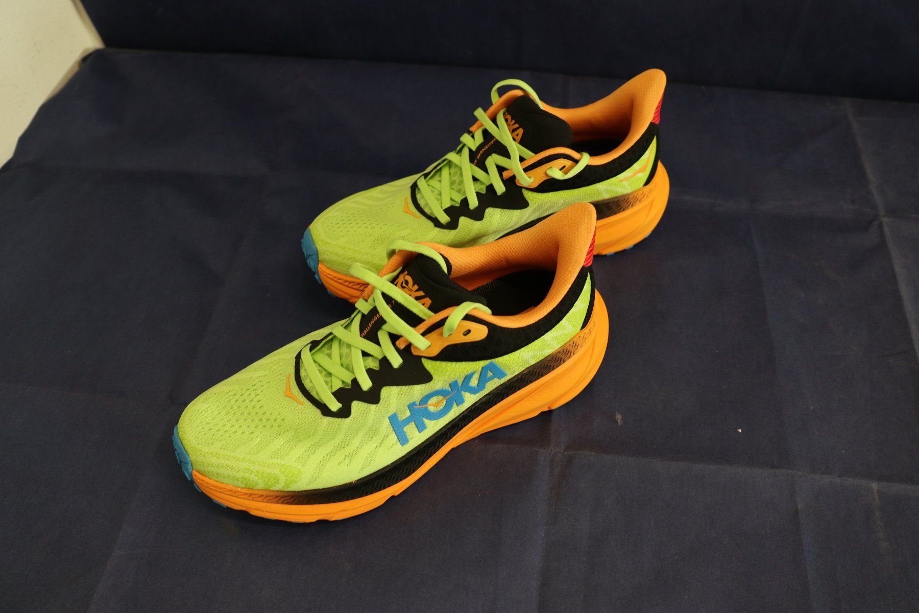 Hoka One One Chaussures hommes: Laufschuhe Hoka Gr 7.5 – Neuf (Voir description) à Liestal par FuV01 1