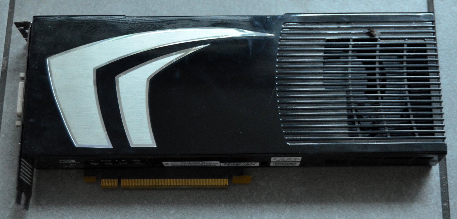 Nvidia Grafikkarten: NVIDIA GeForce 9800 GX2 GDDR3 1Gb PCi-E – Gebraucht aus Collonges von arashee 1