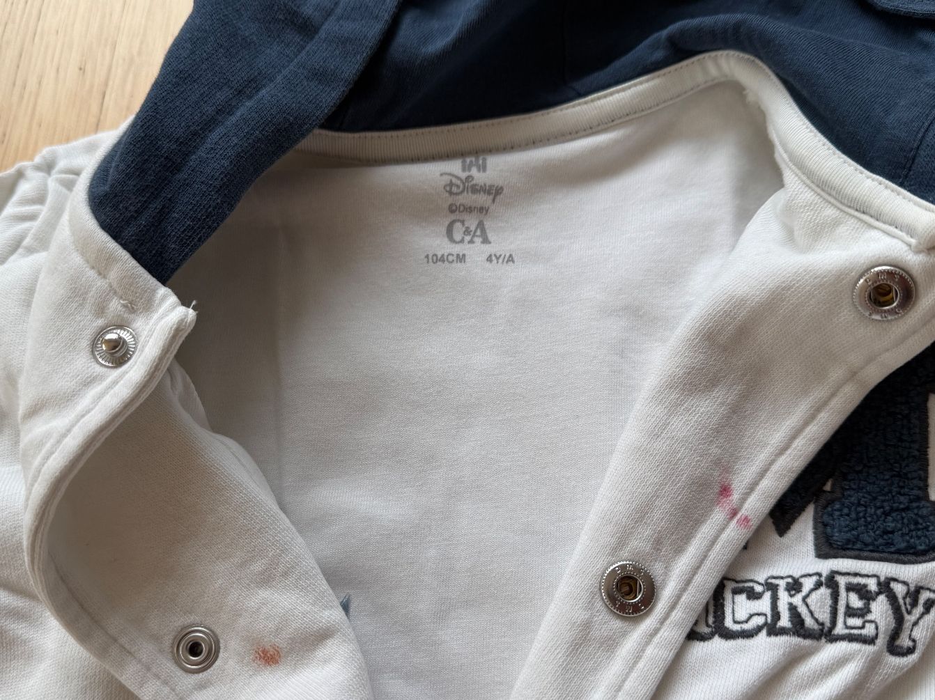 Pullover & Sweatshirts: Kleiderpaket Mädels, Grösse 104 - Pullover (x3) - Disney – Gebraucht aus Baden von polveres 5