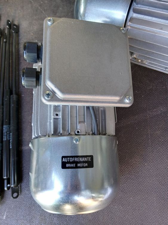 Elektromotor mit Bremse (Neu (gemäss Beschreibung)) in Thun für CHF 60