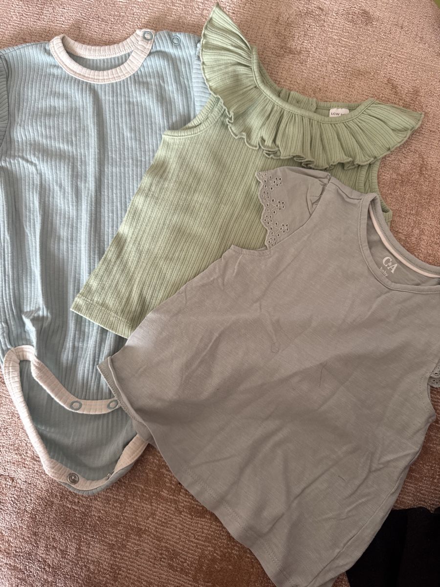Camicie, Top & T-shirt: Baby body – Usato da Biglen venduto da goz_h8dv